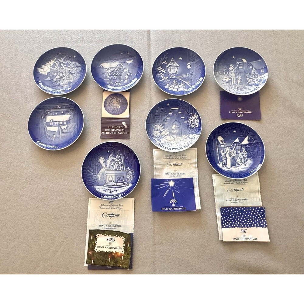 Vintage Bing Grondahl Juleaften Plates 1981-1988 Danish Collector Set
